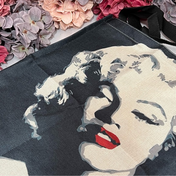 Eco-Friendly Iconic Marilyn Monroe Movie Star Folding Tote Bag - Picture 6 of 14